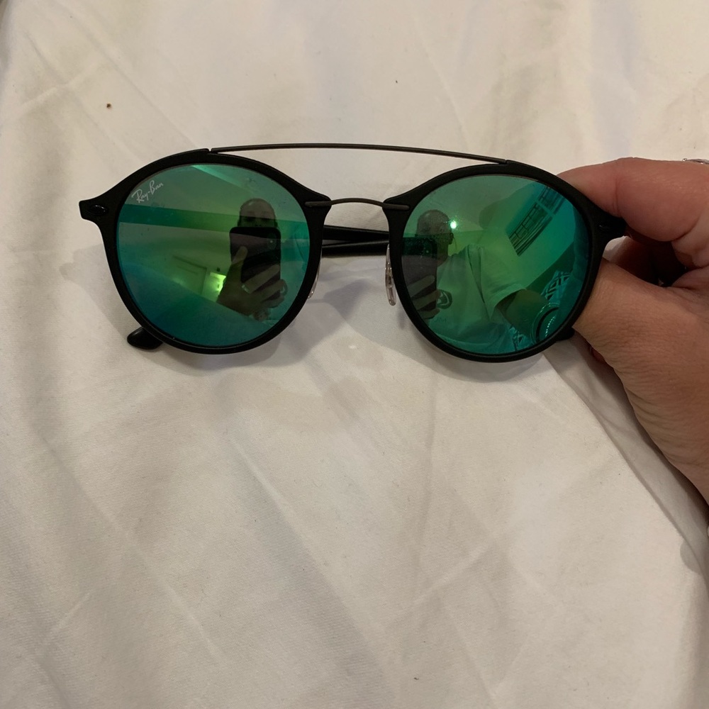 Matte black Reflective Ray Bands with case